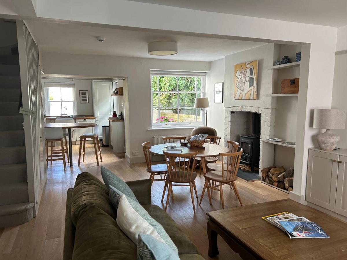 Billie'S Seaside Retreat Villa ไลม์รีจิส ภายนอก รูปภาพ