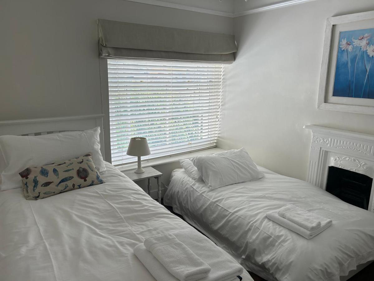 Billie'S Seaside Retreat Villa ไลม์รีจิส ภายนอก รูปภาพ