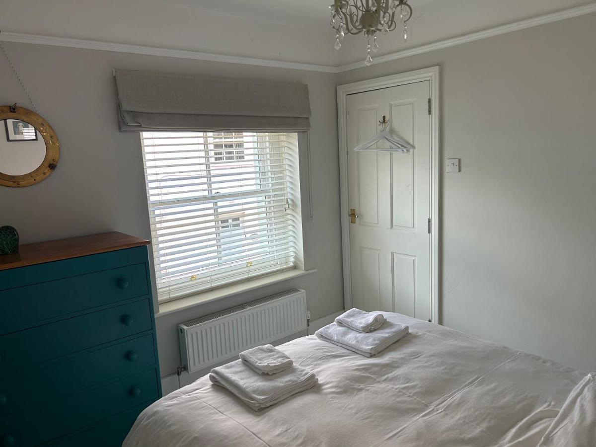 Billie'S Seaside Retreat Villa ไลม์รีจิส ภายนอก รูปภาพ