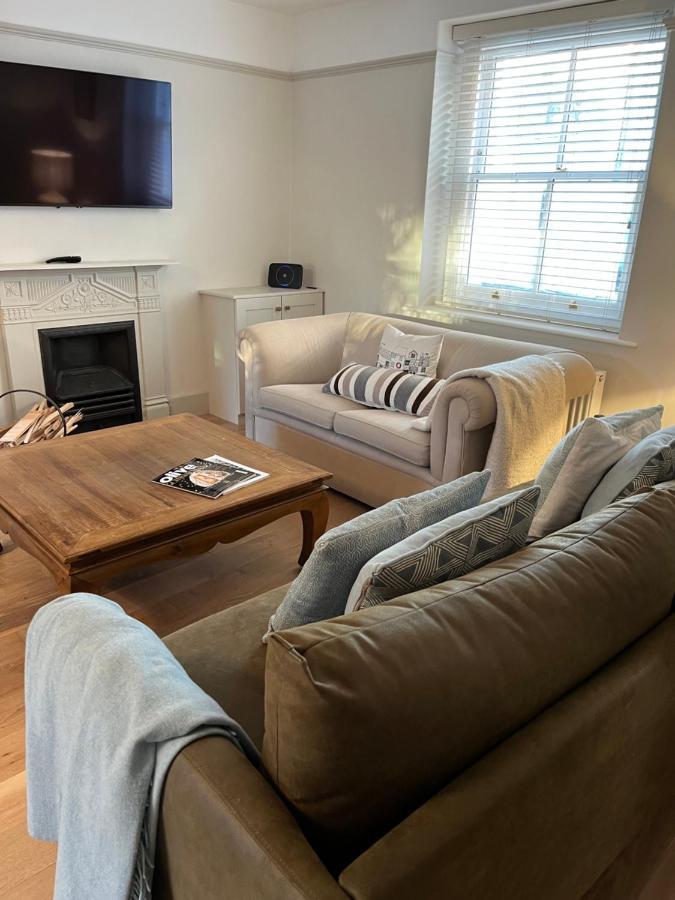 Billie'S Seaside Retreat Villa ไลม์รีจิส ภายนอก รูปภาพ